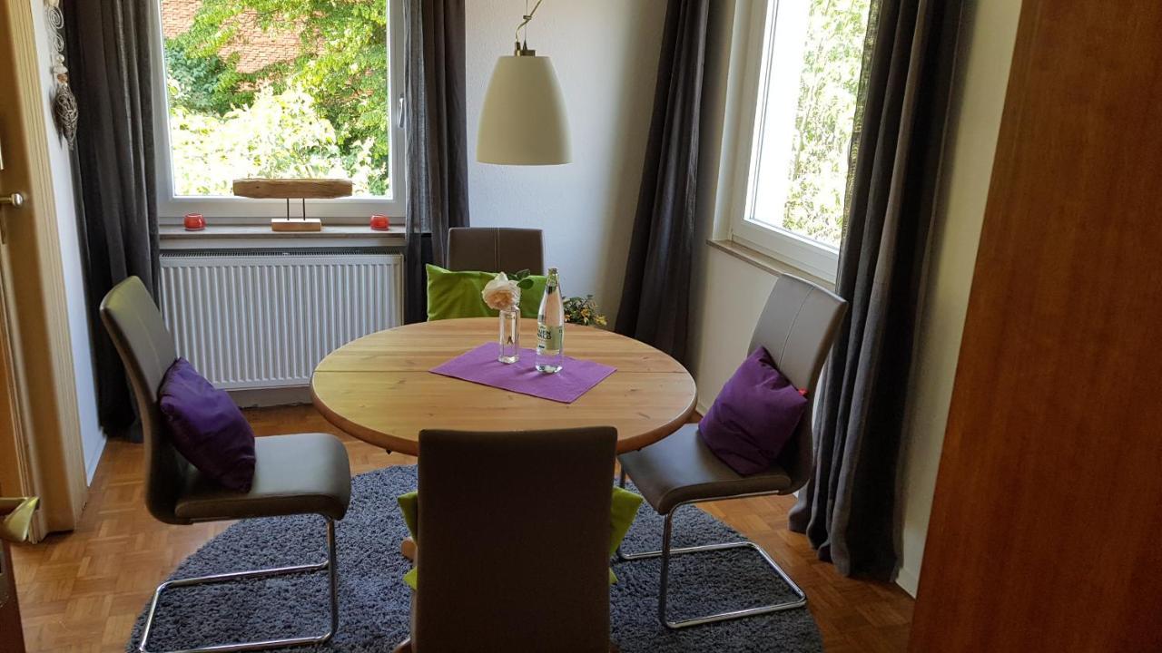 Stadtnahe Wohnung Mit Kl.Balkon Und Parkplatz Oldenbourg Extérieur photo